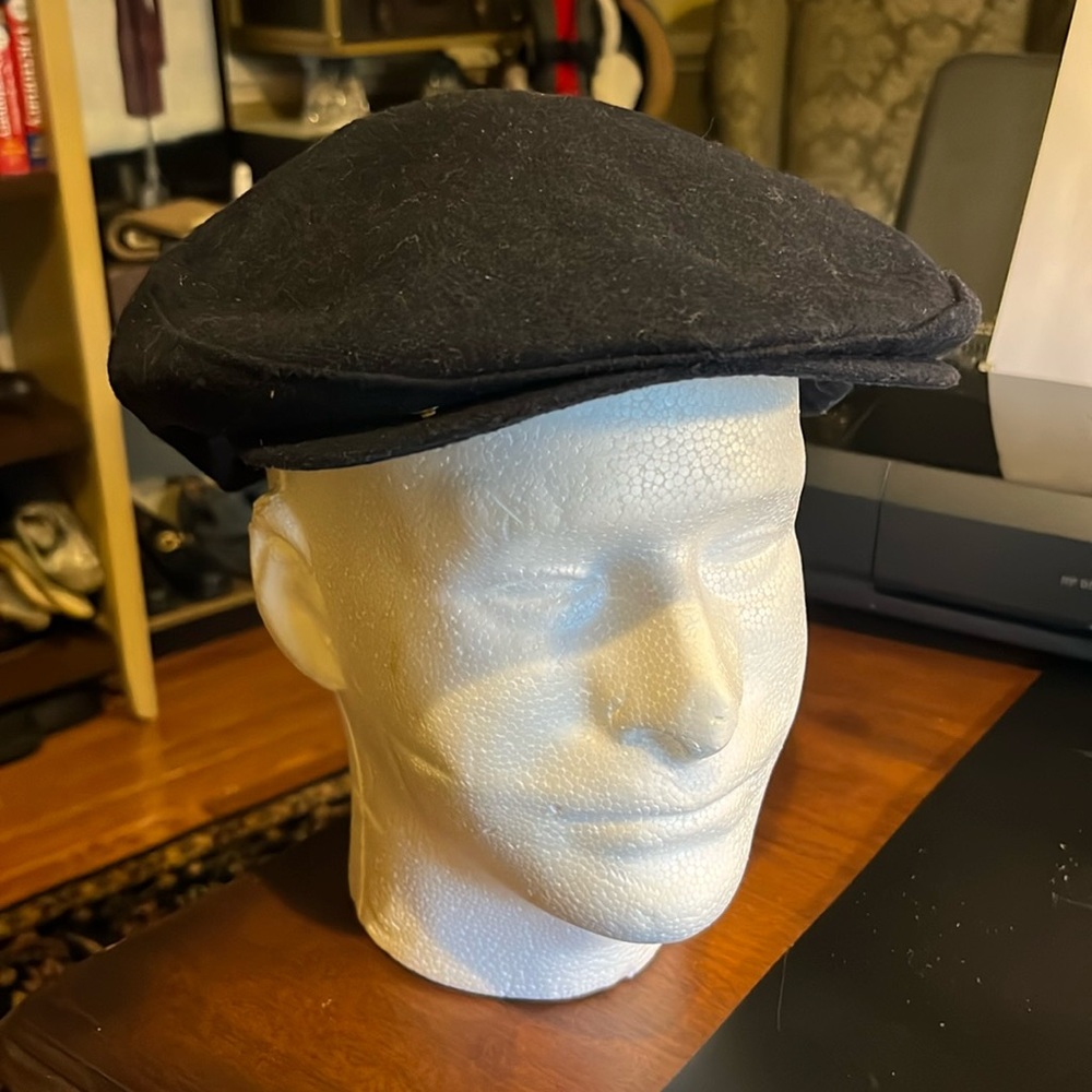 Harvard News Boy cap size large